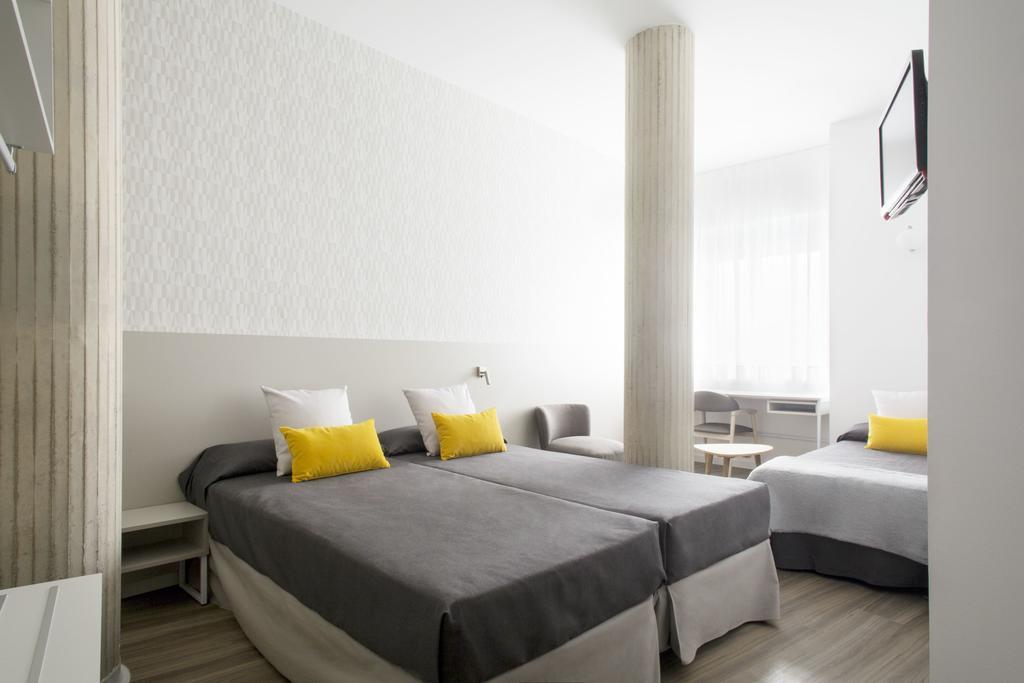 Residencia D'Investigadors Barcelona Room photo