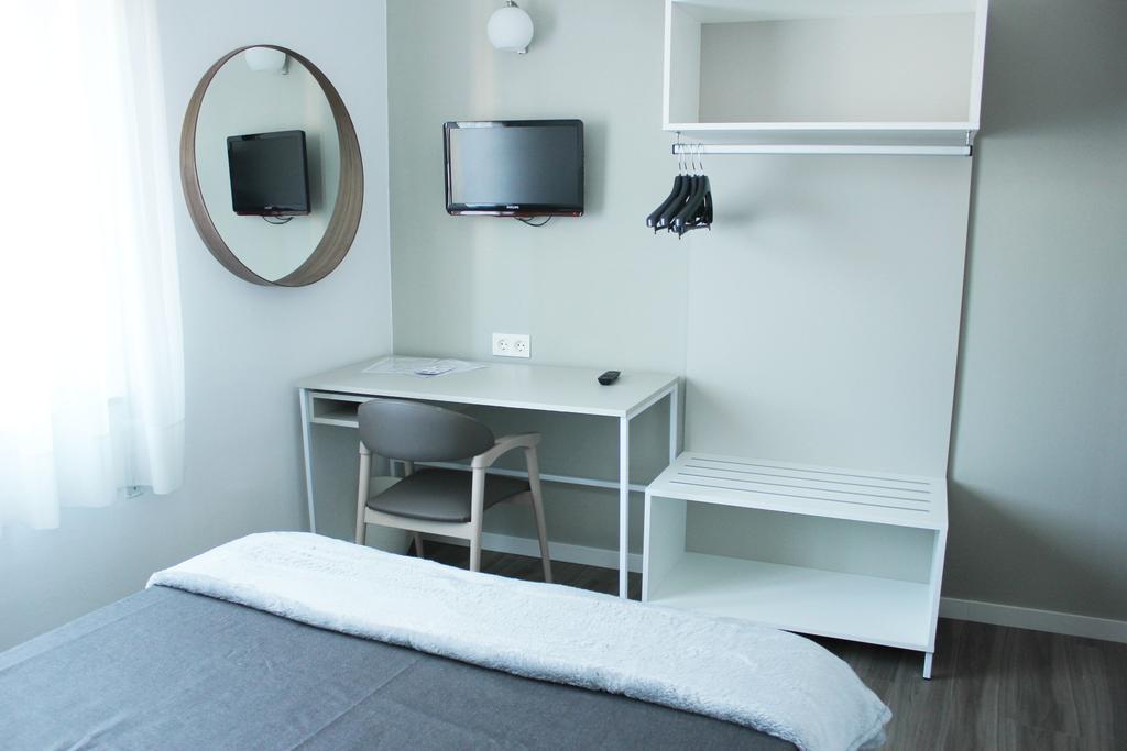 Residencia D'Investigadors Barcelona Room photo