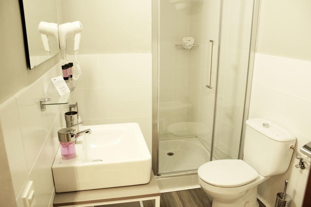 Residencia D'Investigadors Barcelona Room photo